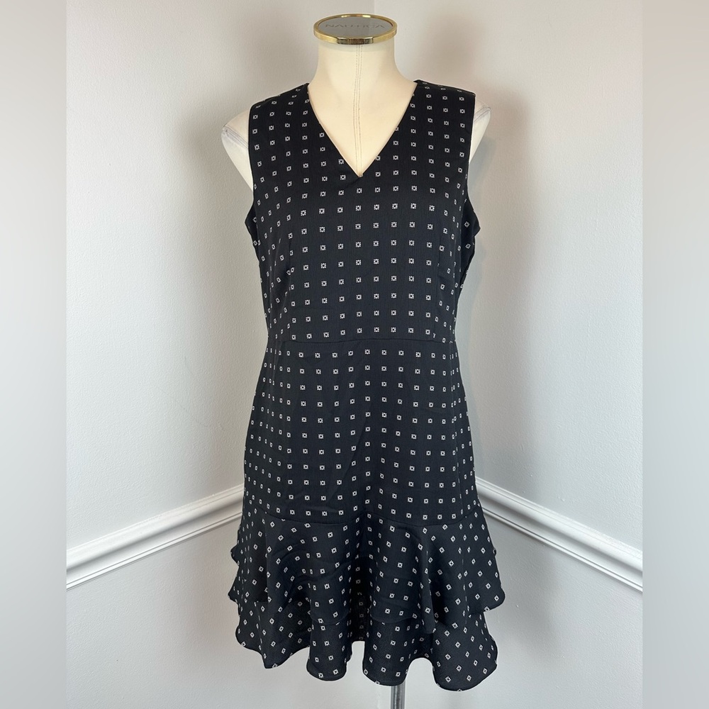 ANN TAYLOR Factory Petite Sleeveless Black Tiered Ruffle Dress | Size 8P